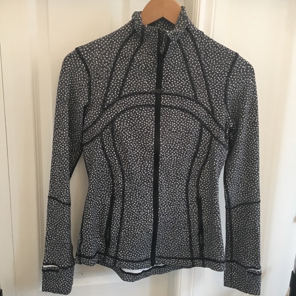 🍋LULULEMON athletica - zip up sweater🍋 - Picture 1 of 6